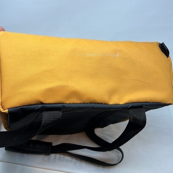 Pyrex Portables Mustard Yellow Zip Around Deep Carrier - Picture 8 of 13